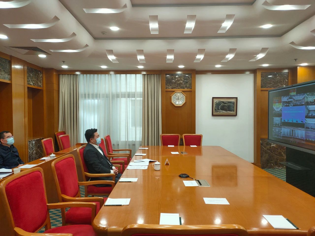 国家发展改革委地区经济司主要负责同志以视频方式出席黄河流域生态保护和高质量发展省际合作联席会议并致辞.jpg